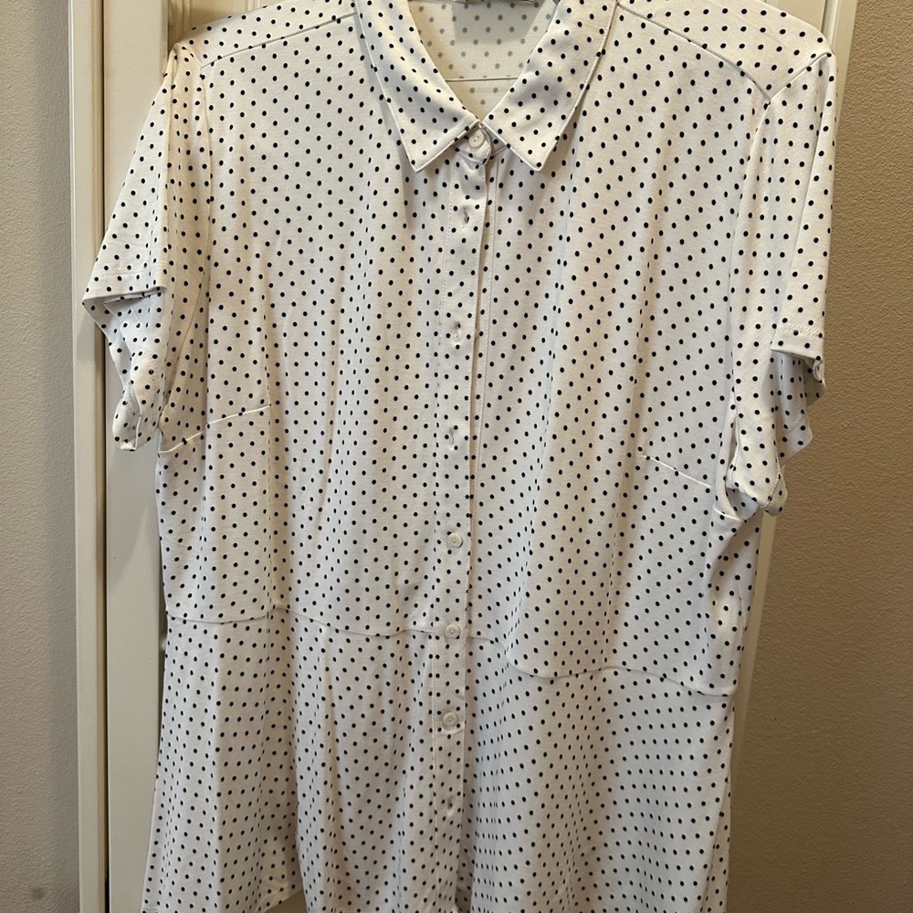 Isaac Mizrahi Black and White Dotted Blouse